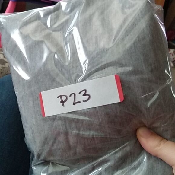 BKE Red | Balloon Sleeve Blouse‎ - Picture 6 of 6